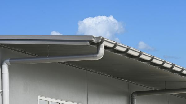 Eavestrough Service in Longmont